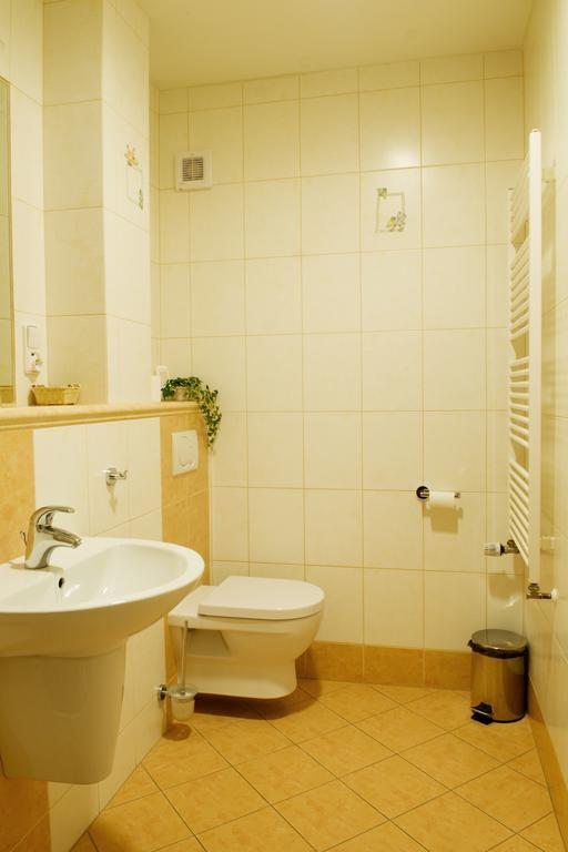 Hotel Bohemia Jičín Szoba fotó