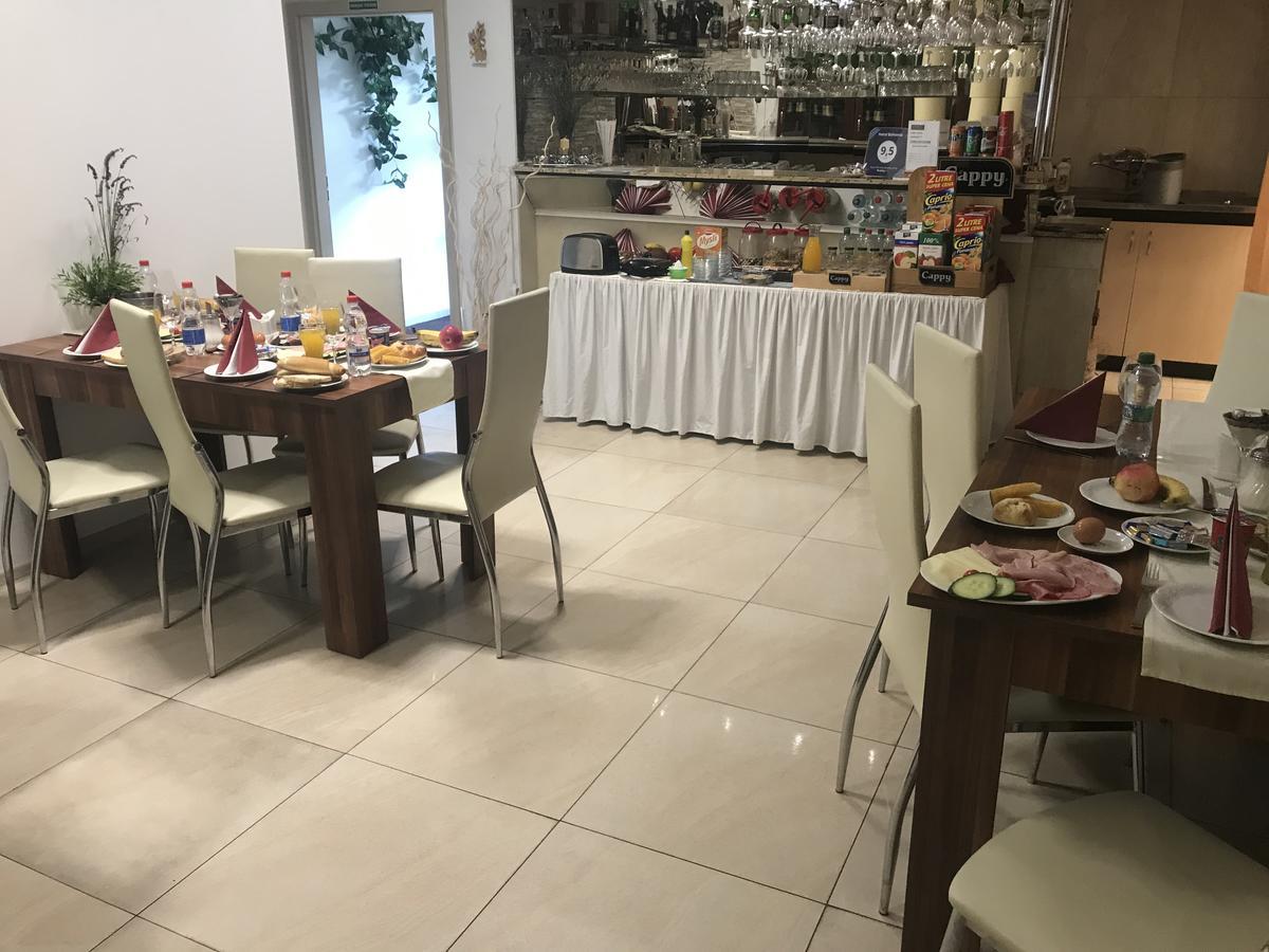 Hotel Bohemia Jičín Kültér fotó